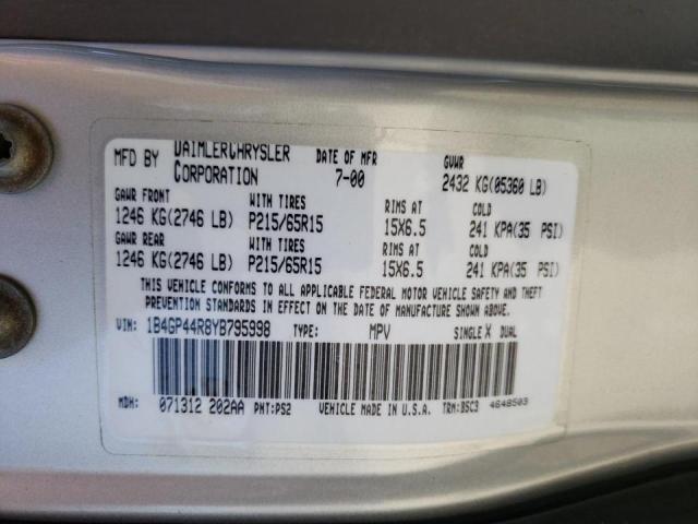 Photo 10 from auction – 2000 DODGE GRAND CARA with VIN 1B4GP44R8YB795998