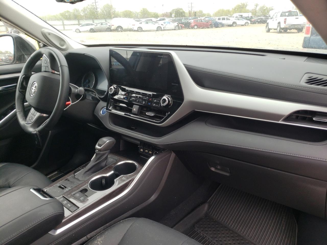Photo 9 from auction – 2021 TOYOTA HIGHLANDER with VIN 5TDEBRCH3MS060301