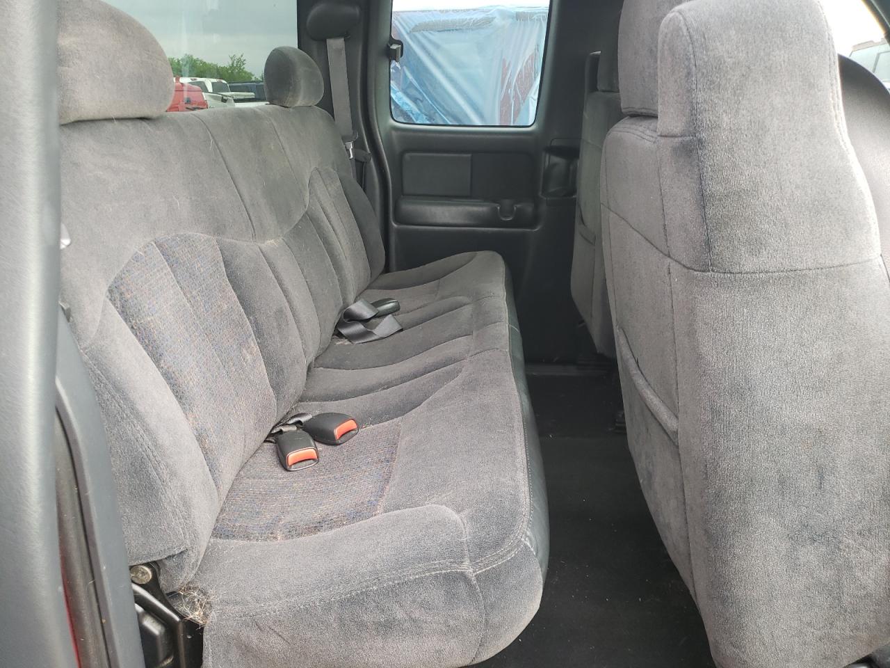 Photo 6 from auction – 2001 CHEVROLET SILVERADO with VIN 2GCEC19V511144988