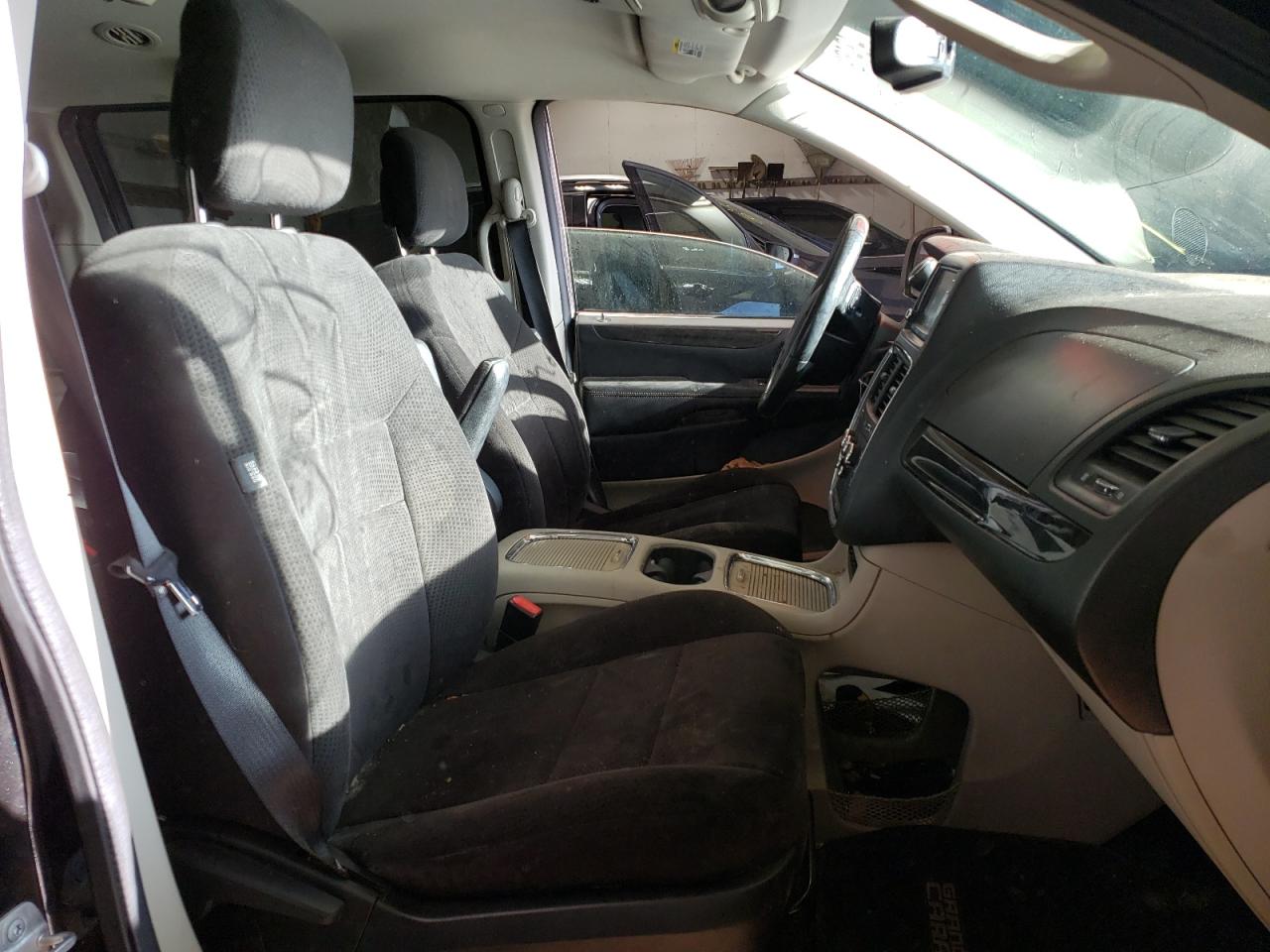 Photo 5 from auction – 2013 DODGE GRAND CARA with VIN 2C4RDGCG4DR728042