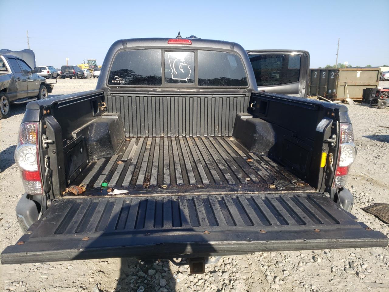 Photo 9 from auction – 2012 TOYOTA TACOMA DOU with VIN 3TMJU4GN9CM133729