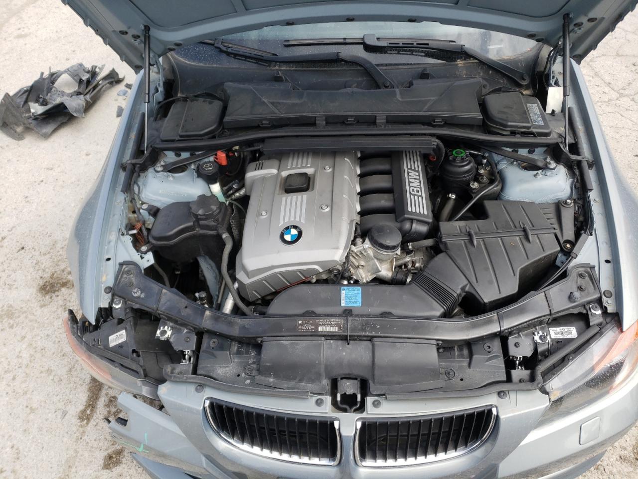 Photo 7 from auction – 2006 BMW 325 XI with VIN WBAVD13576KV11738