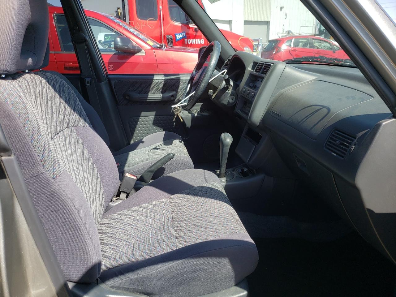 Photo 5 from auction – 2000 TOYOTA RAV4 with VIN JT3HP10V9Y7160496