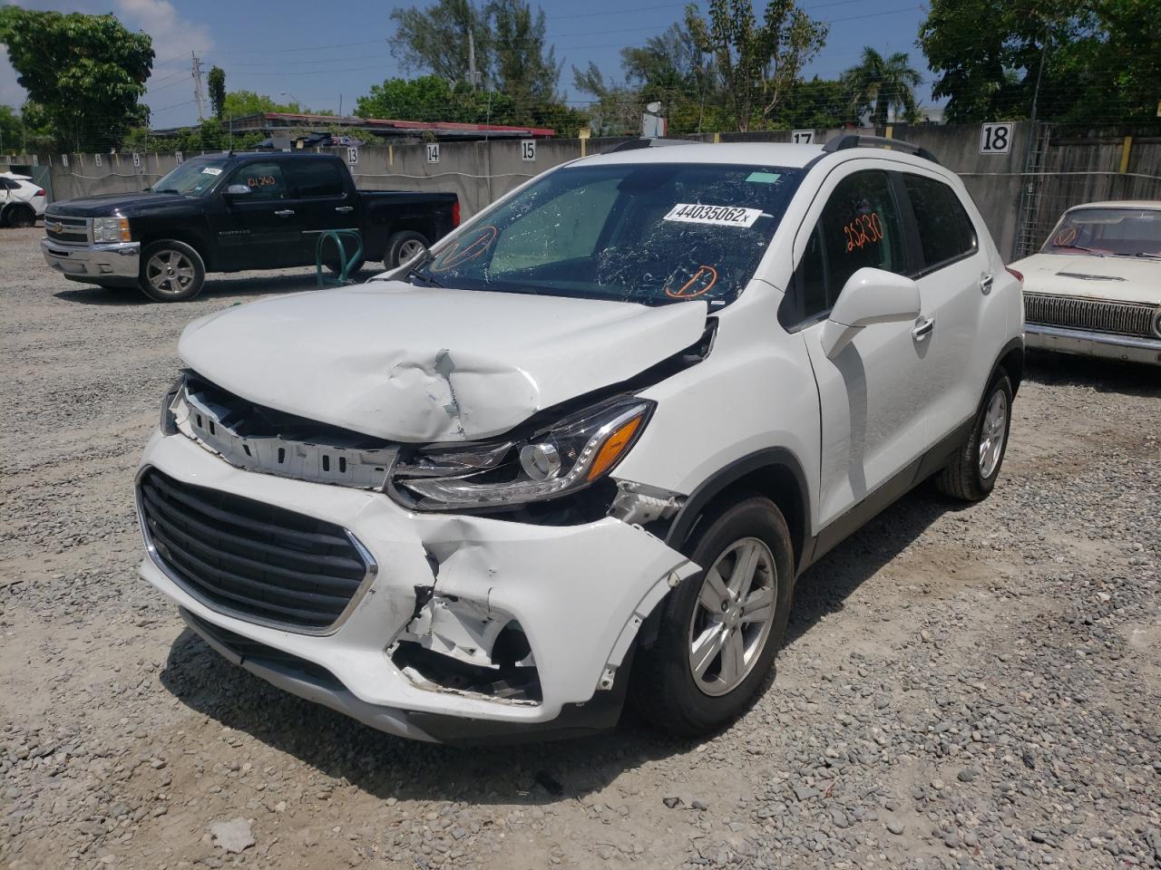 Photo 2 from auction – 2018 CHEVROLET TRAX 1LT with VIN KL7CJLSB2JB537014