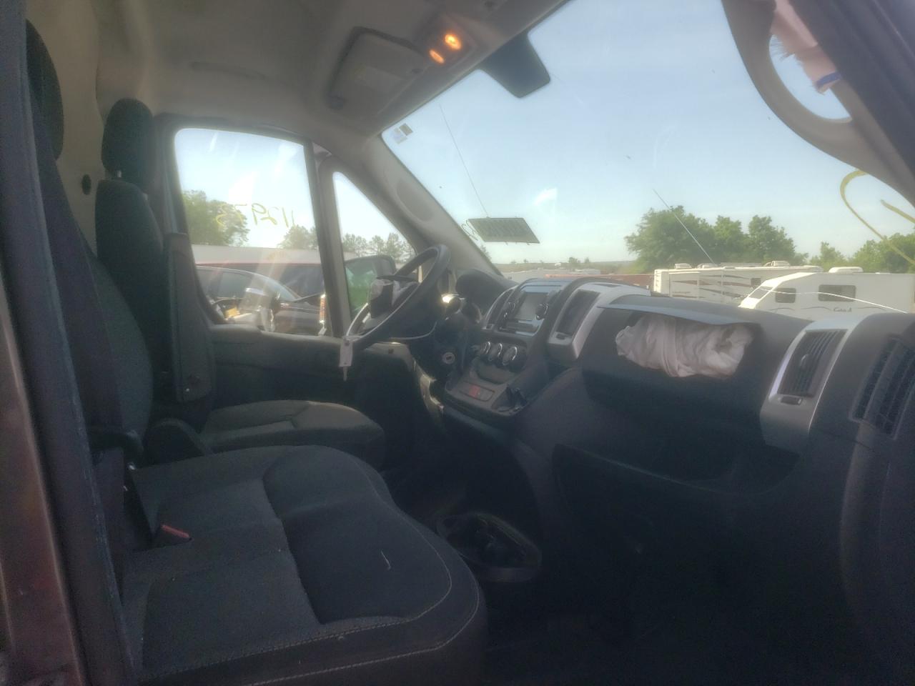 Photo 5 from auction – 2018 RAM PROMASTER with VIN 3C6TRVDG1JE100602