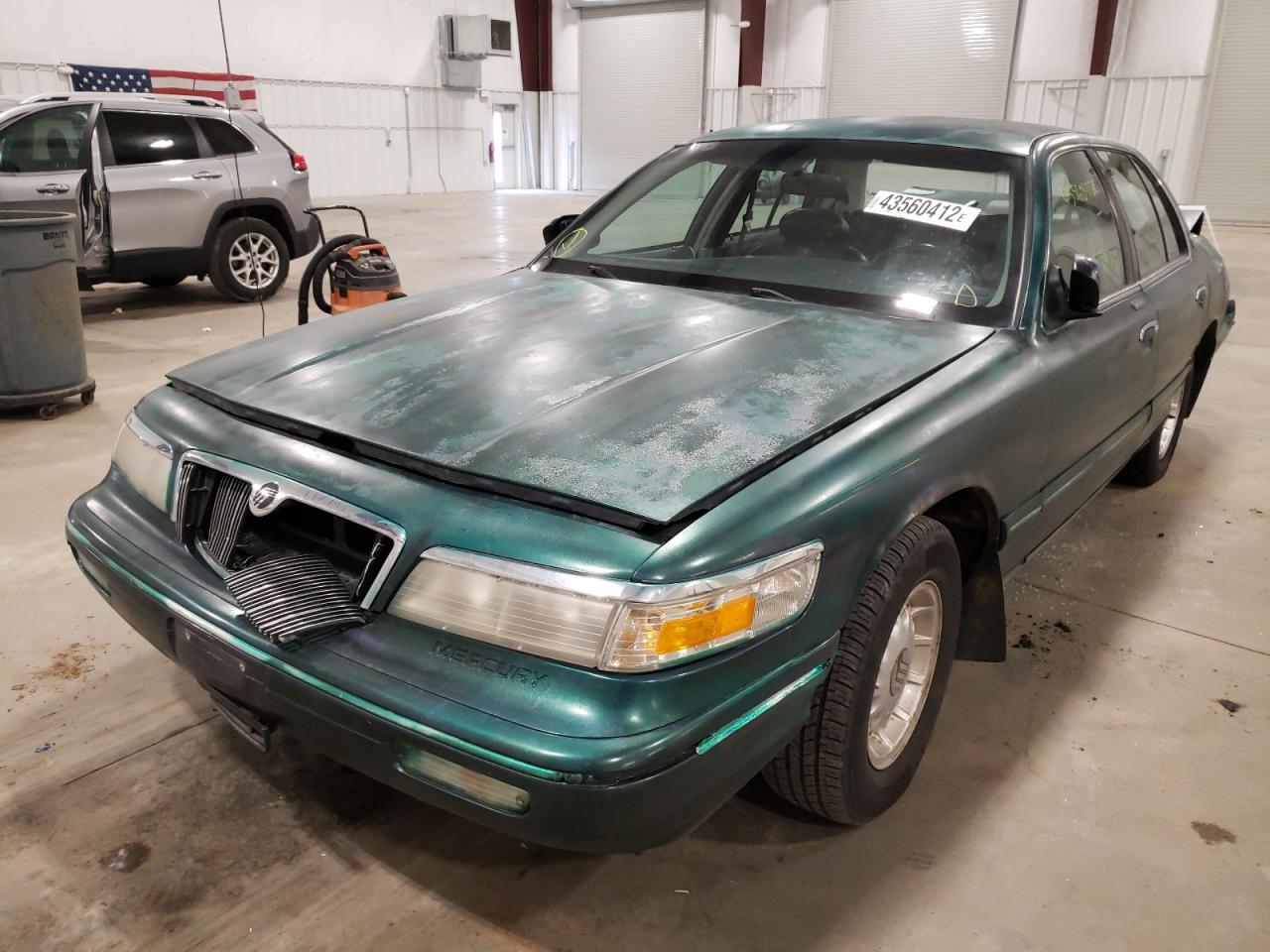 Photo 2 from auction – 1996 MERCURY GRAND MARQ with VIN 2MELM75W9TX662297