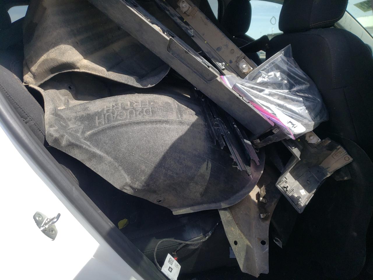 Photo 6 from auction – 2020 CHEVROLET EQUINOX LT with VIN 3GNAXVEX5LS595239