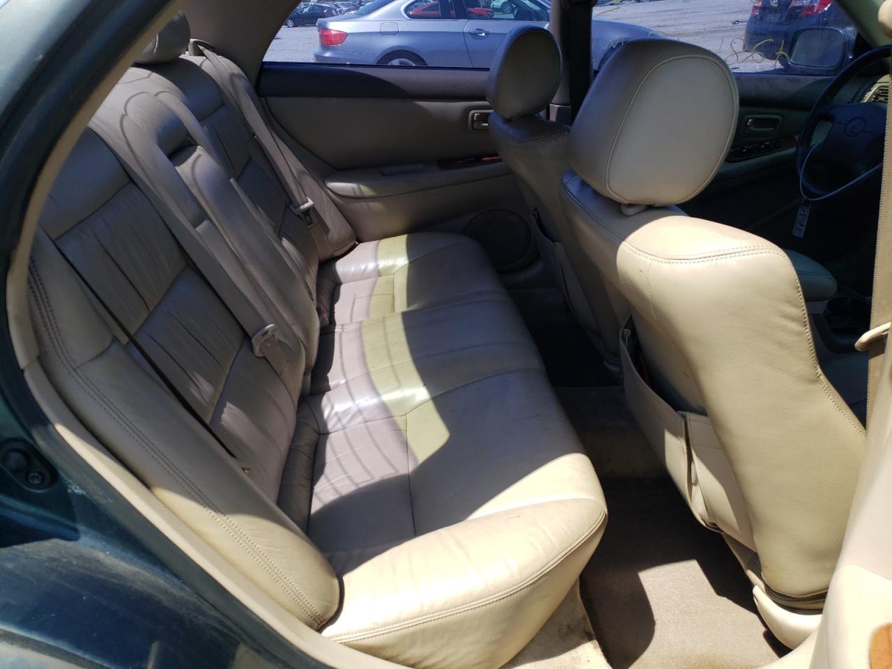 Photo 6 from auction – 1998 LEXUS ES 300 with VIN JT8BF28G7W0126772