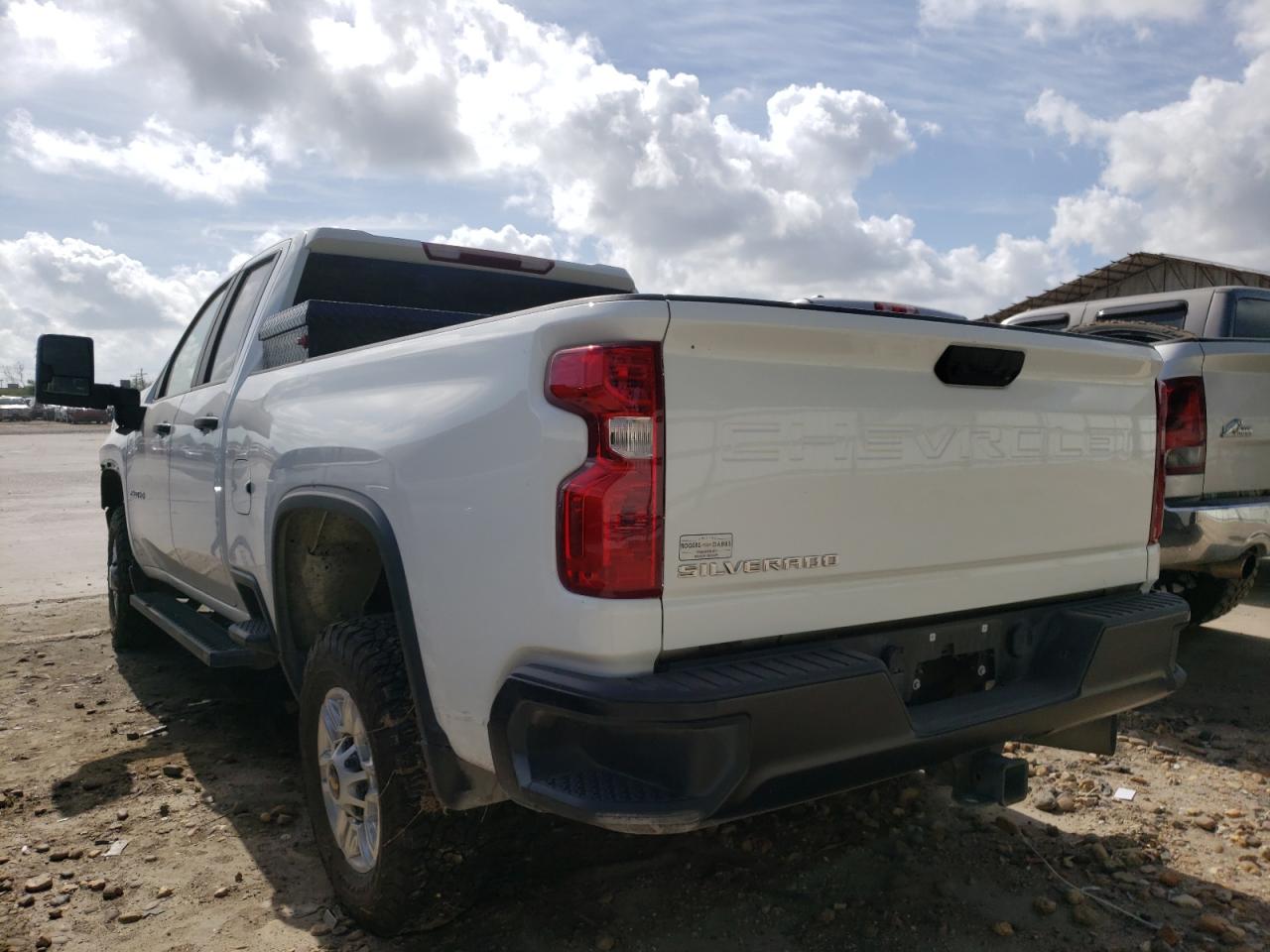 Photo 3 from auction – 2020 CHEVROLET SILVERADO with VIN 1GC5WLEY0LF329481
