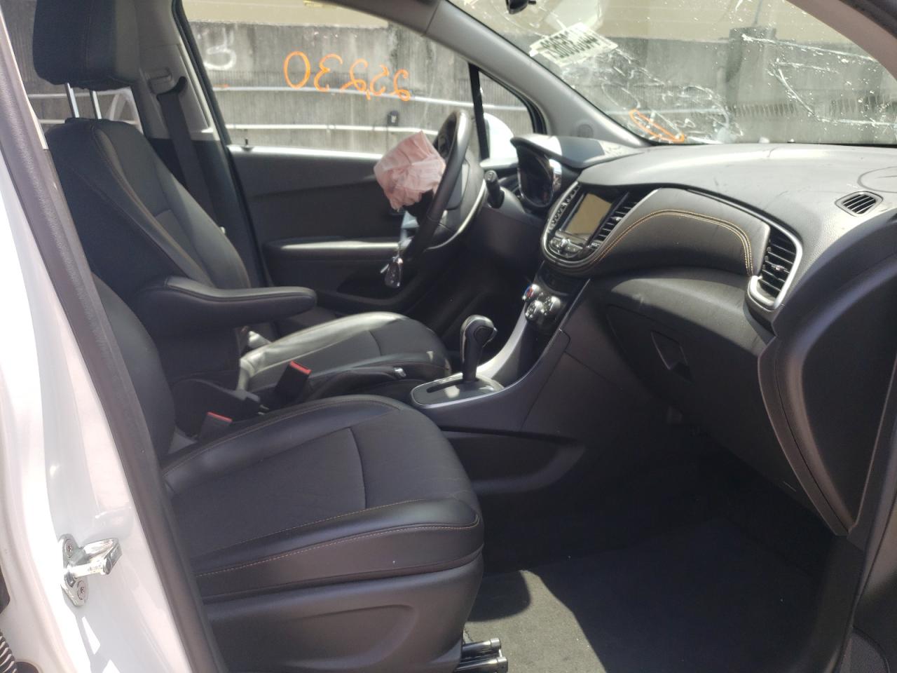 Photo 5 from auction – 2018 CHEVROLET TRAX 1LT with VIN KL7CJLSB2JB537014