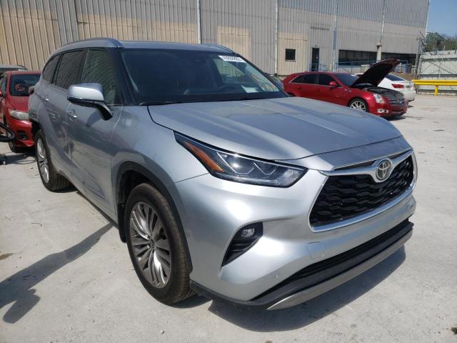 TOYOTA HIGHLANDER 2022 with VIN 5TDFZRBH2NS191464 - Photo from auction