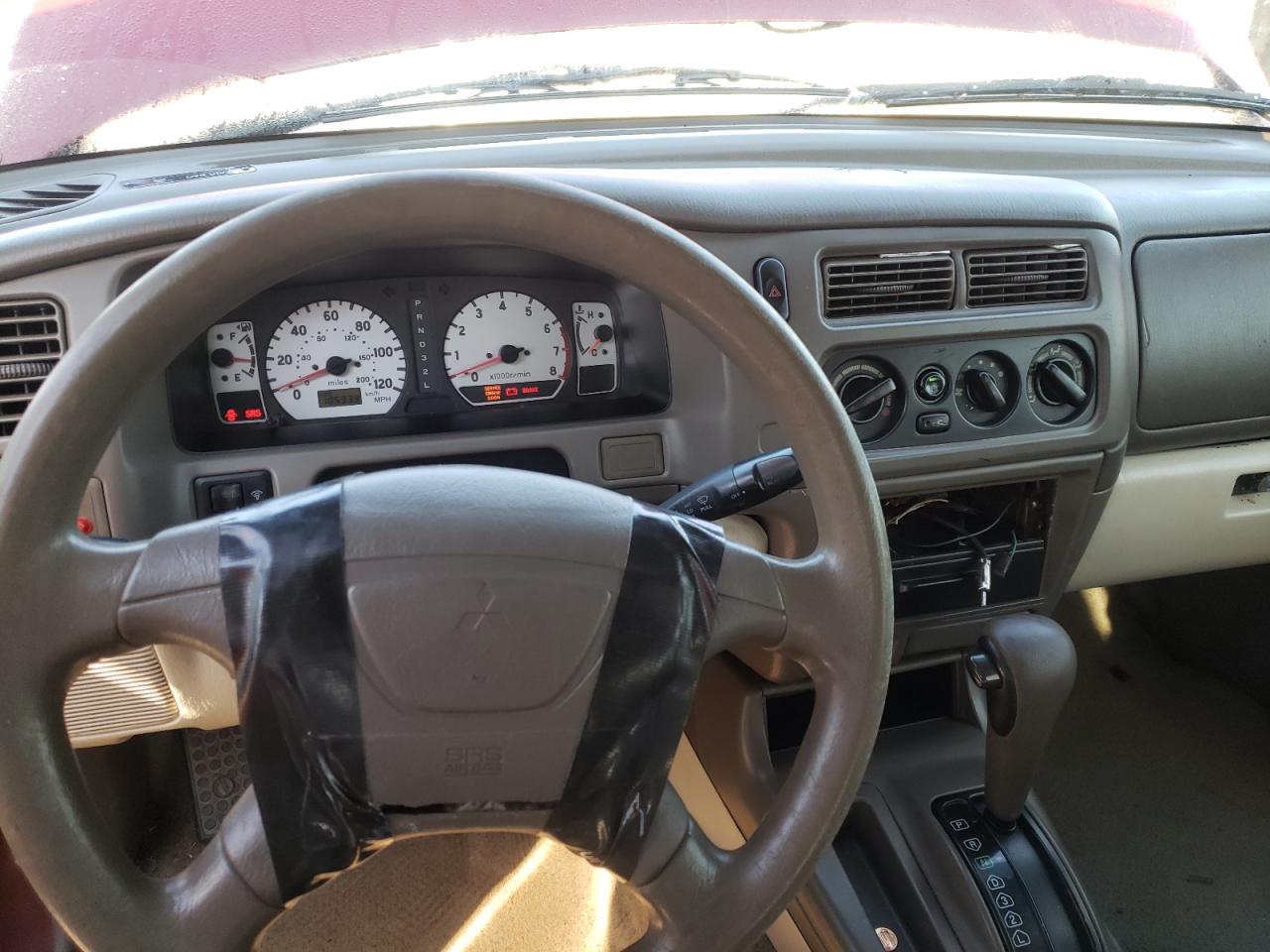 Photo 9 from auction – 2004 MITSUBISHI MONTERO SP with VIN JA4LS21R74J005478