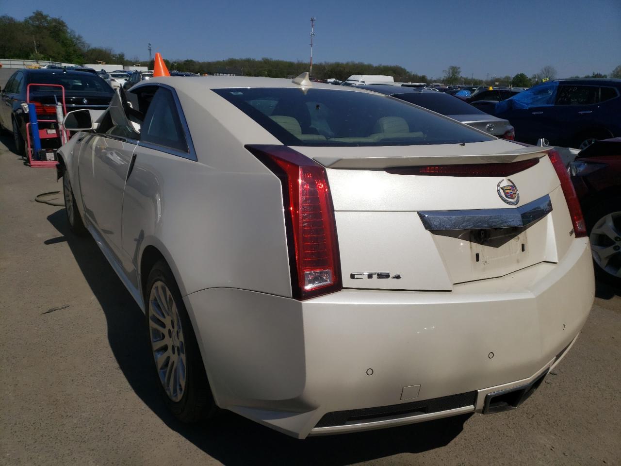 Photo 3 from auction – 2012 CADILLAC CTS PREMIU with VIN 1G6DS1E34C0103935