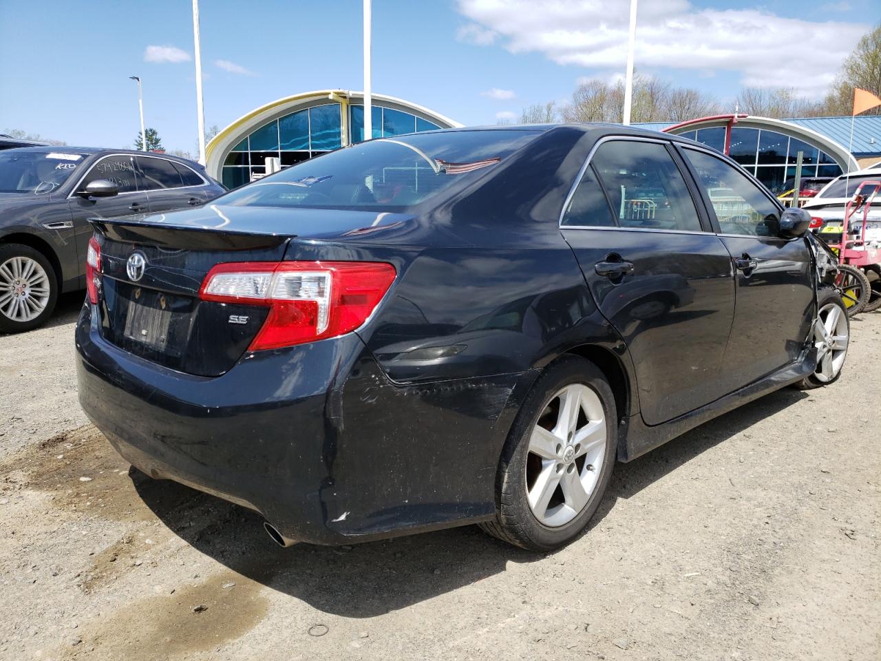 Zdjęcie 4 z aukcji – 2012 TOYOTA CAMRY BASE z VIN 4T1BF1FK0CU159065