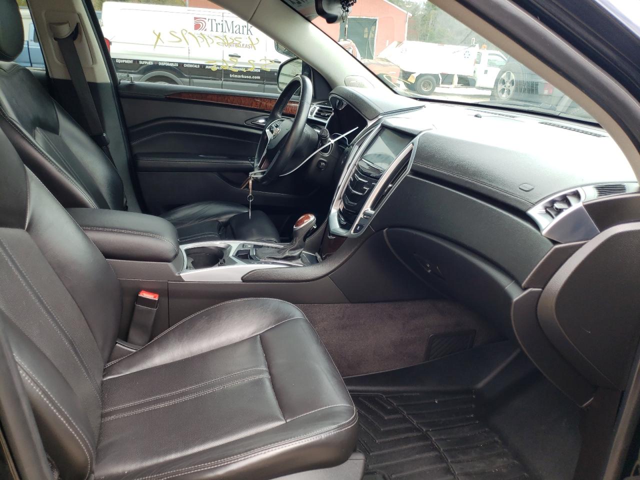 Photo 5 from auction – 2015 CADILLAC SRX LUXURY with VIN 3GYFNEE33FS607128