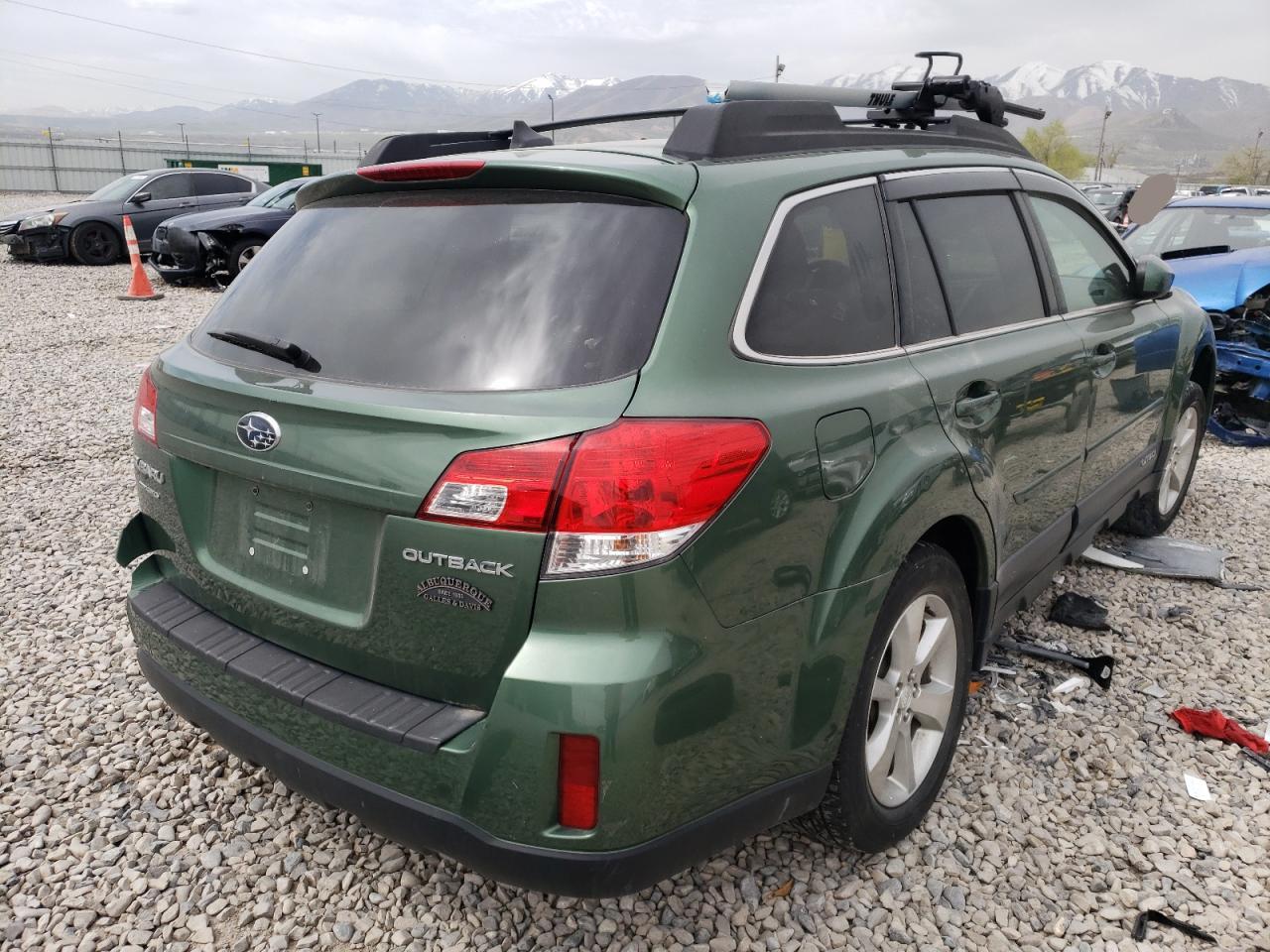 Photo 4 from auction – 2013 SUBARU OUTBACK 2. with VIN 4S4BRCKC1D3270653