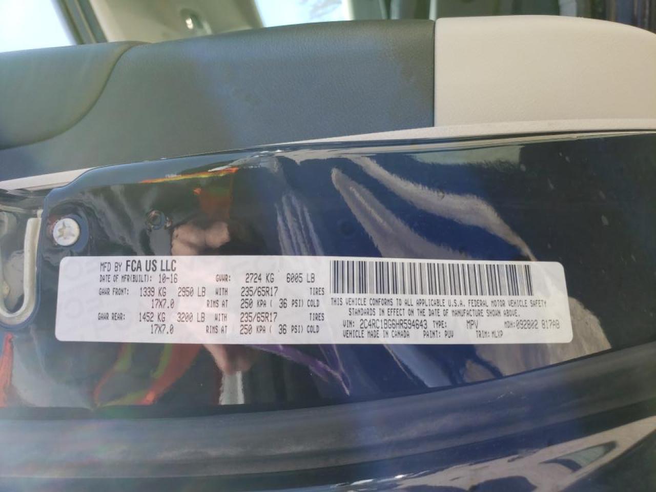 Photo 10 from auction – 2017 CHRYSLER PACIFICA T with VIN 2C4RC1BG6HR594643