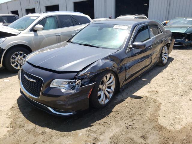 Photo 2 from auction – 2017 CHRYSLER 300 LIMITE with VIN 2C3CCAAG5HH582386