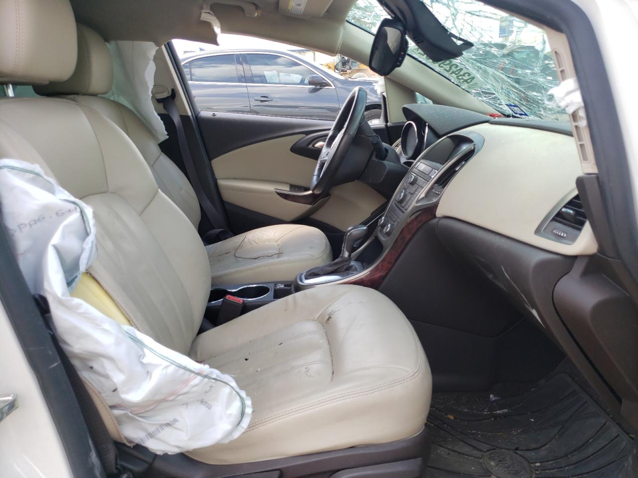 Photo 15 from auction – 2014 BUICK VERANO with VIN 1G4PS5SK6E4241433