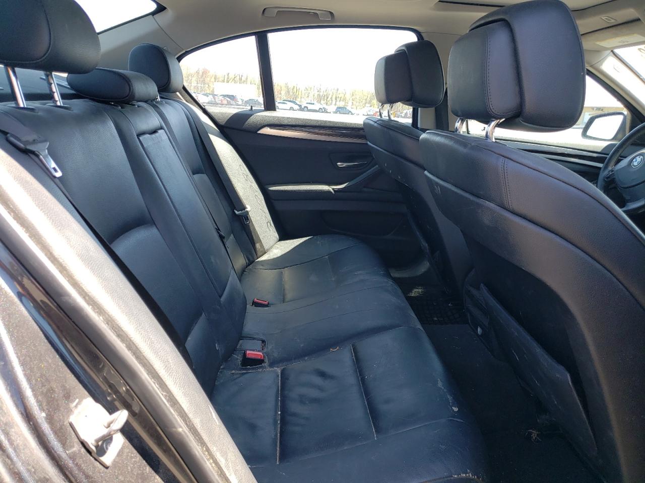 Photo 6 from auction – 2011 BMW 528 I with VIN WBAFR1C59BC260098