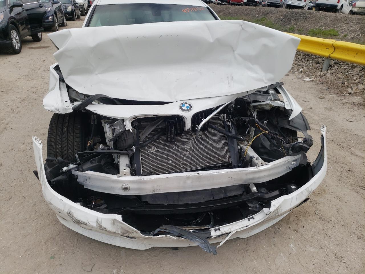 Photo 9 from auction – 2014 BMW 328 XI with VIN WBA3B3G53ENR83550