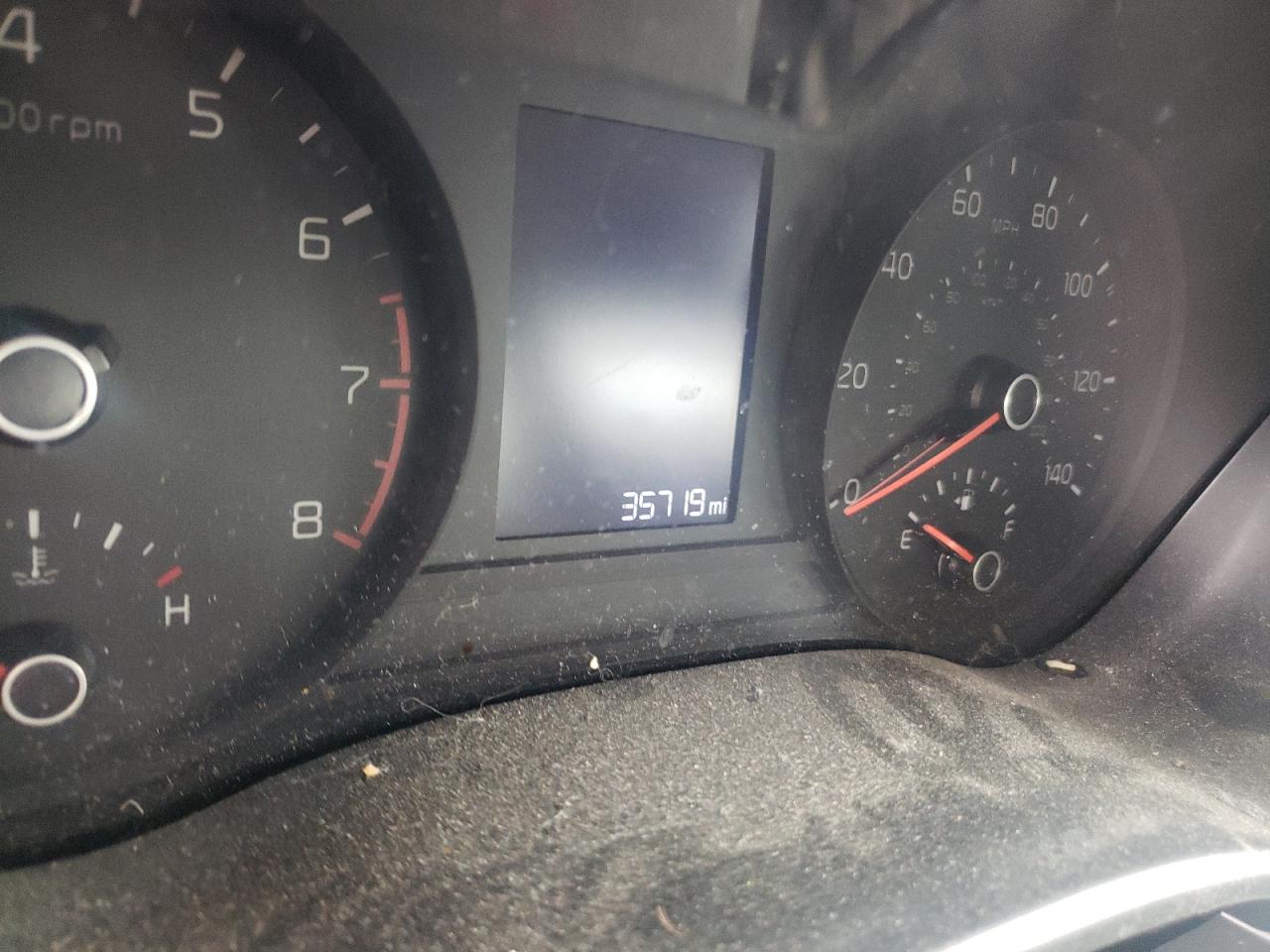 Photo 8 from auction – 2019 KIA RIO S with VIN 3KPA24AB5KE197201