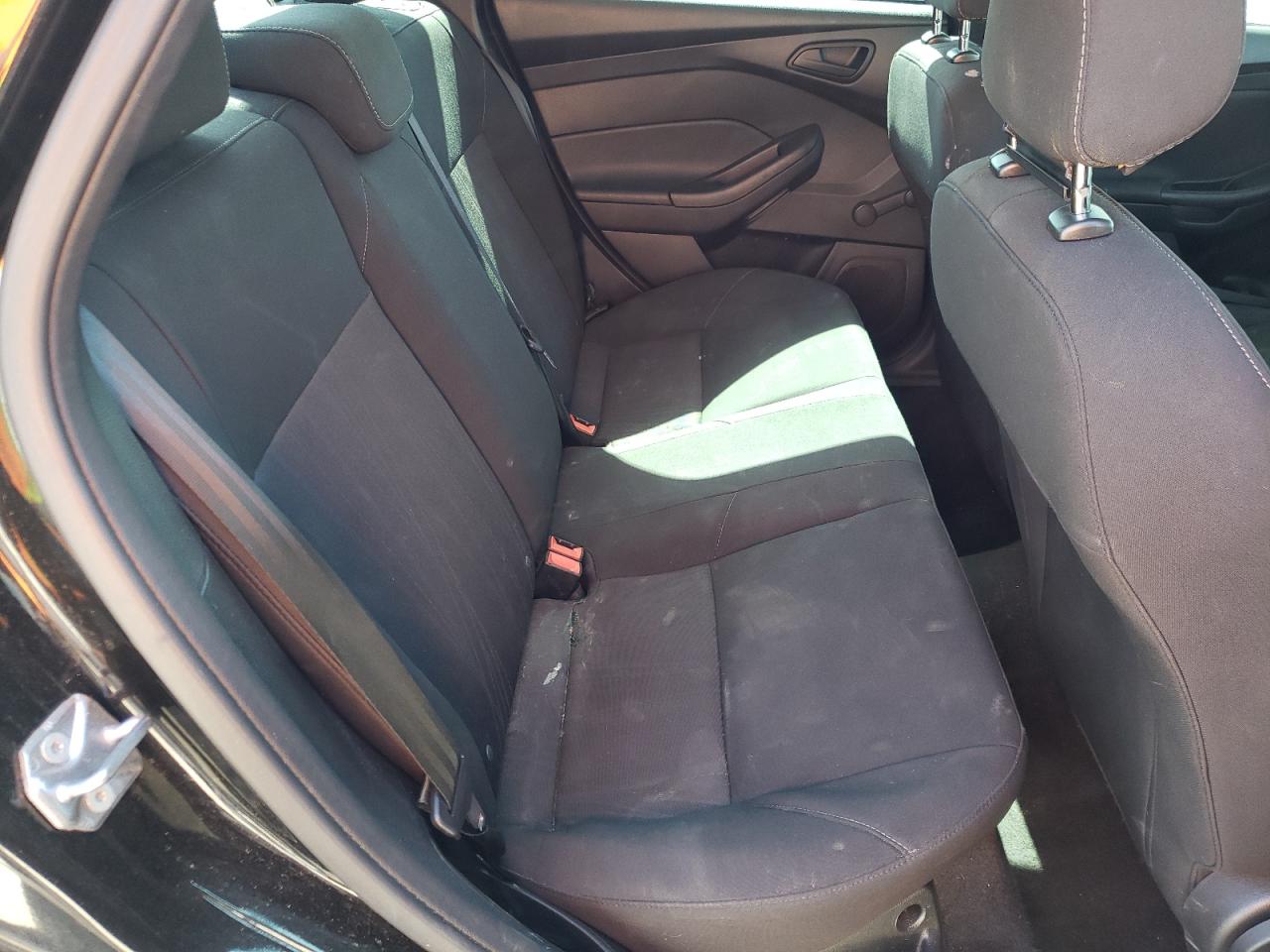 Photo 6 from auction – 2015 FORD FOCUS S with VIN 1FADP3E28FL311651