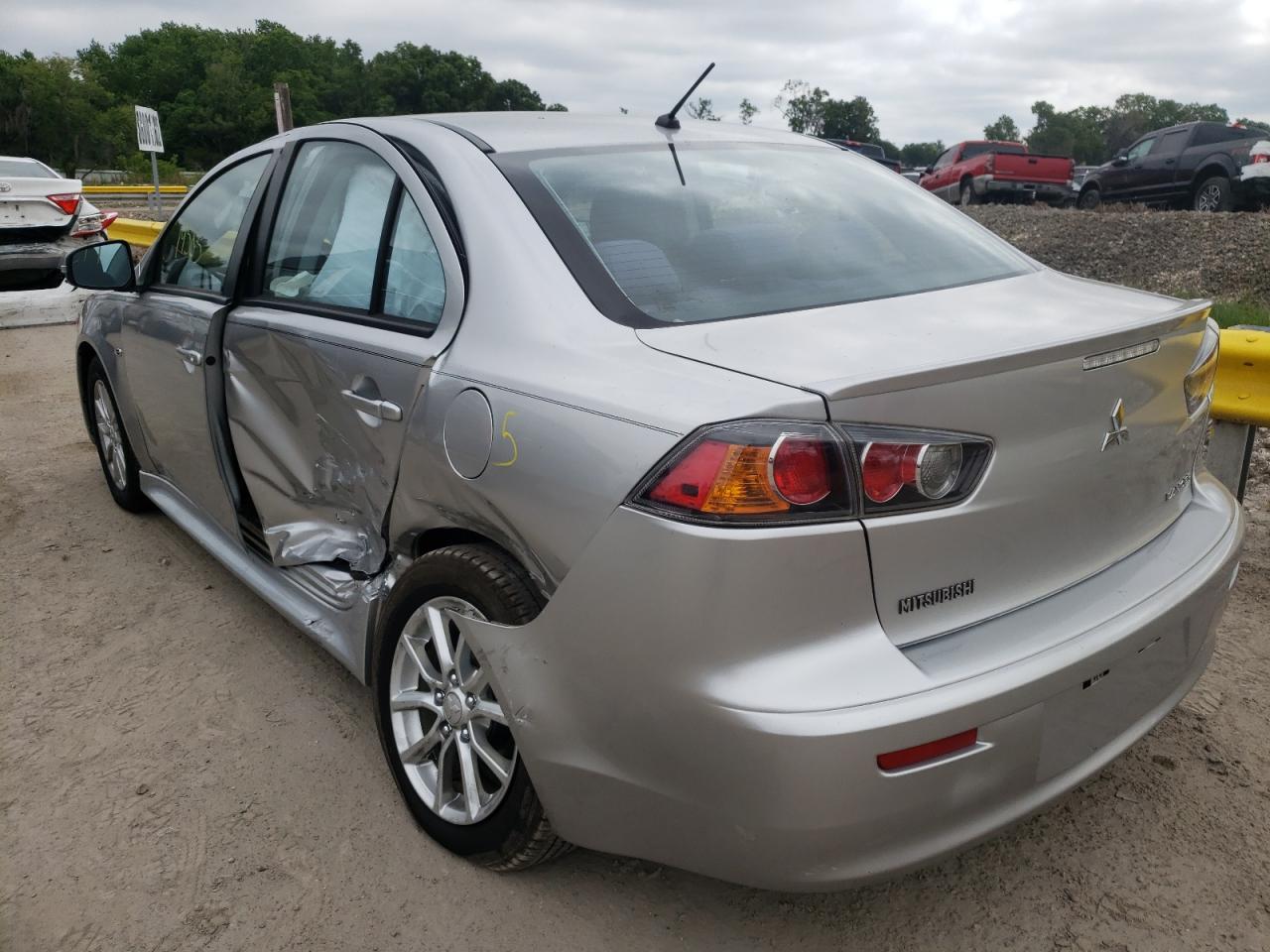 Photo 3 from auction – 2016 MITSUBISHI LANCER with VIN JA32U2FU9GU006657
