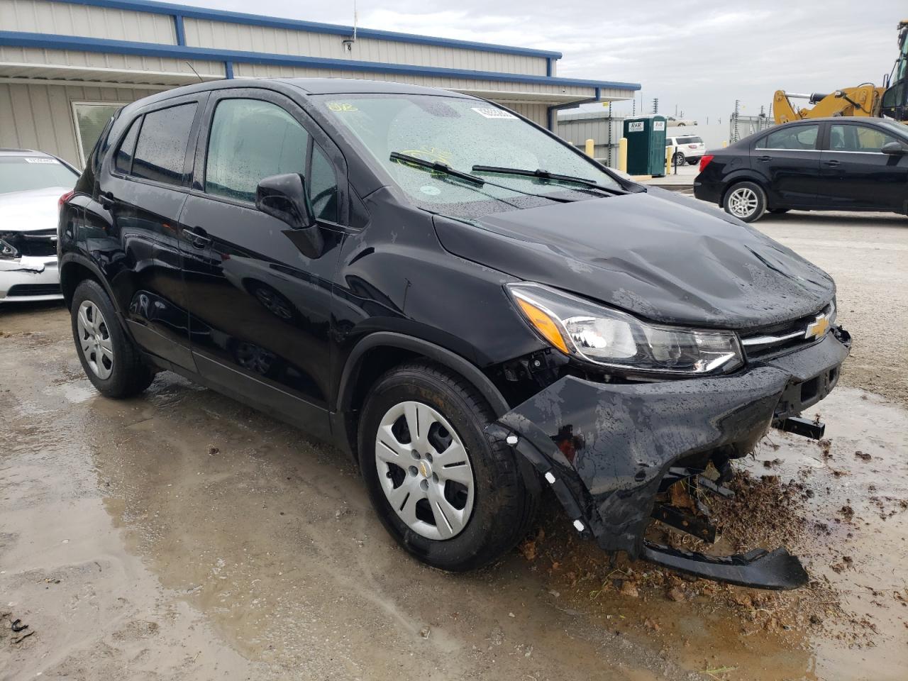 CHEVROLET TRAX LS 2019 with VIN 3GNCJKSB0KL175057 - Photo from auction