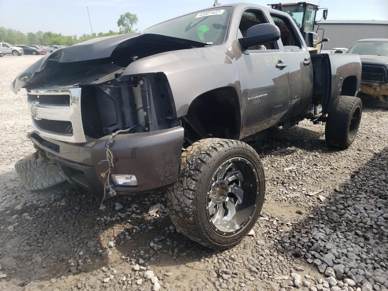 Photo 2 from auction – 2011 CHEVROLET SILVERADO with VIN 3GCPCTE02BG210422