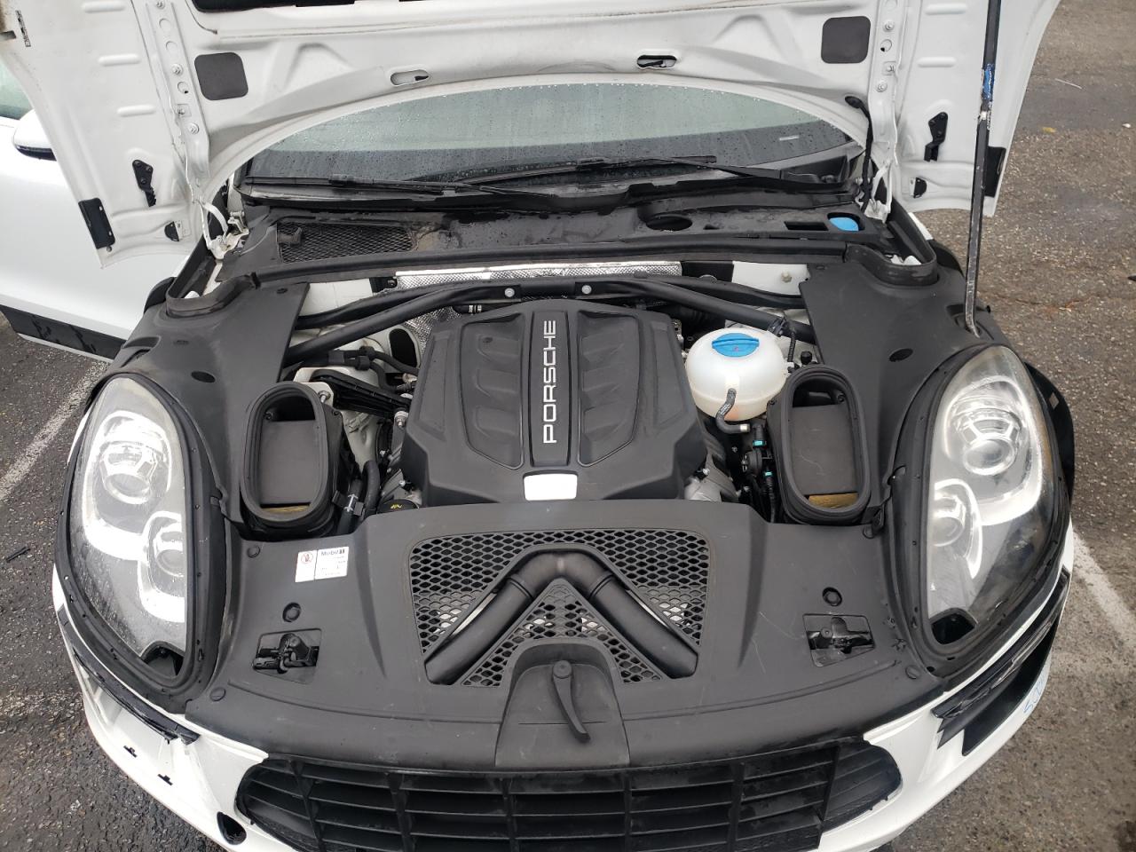 Photo 7 from auction – 2016 PORSCHE MACAN S with VIN WP1AB2A58GLB46254