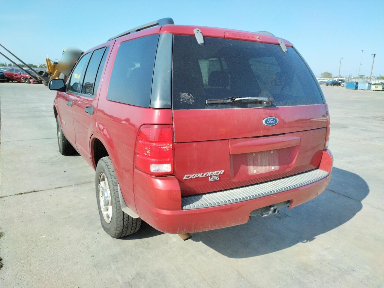 Photo 3 from auction – 2004 FORD EXPLORER X with VIN 1FMZU63K24UB20792
