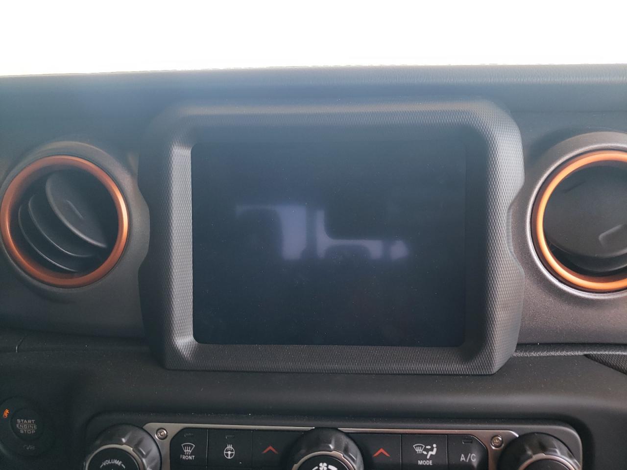 Photo 9 from auction – 2020 JEEP GLADIATOR with VIN 1C6JJTEG3LL207887
