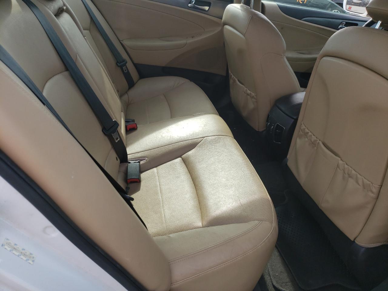 Photo 6 from auction – 2012 HYUNDAI SONATA HYB with VIN KMHEC4A43CA032828