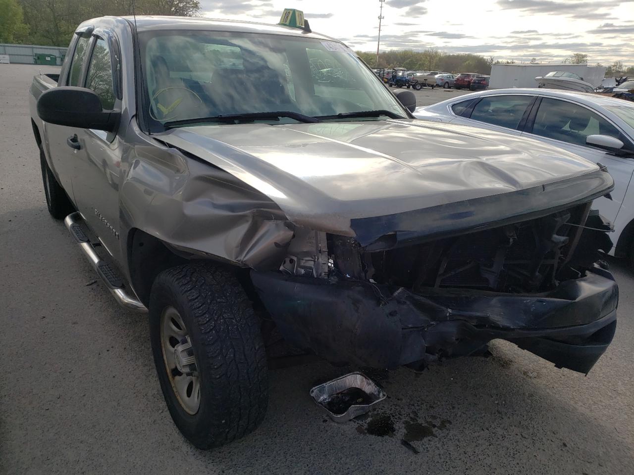 CHEVROLET SILVERADO 2007 with VIN 2GCEC19C671612704 - Photo from auction