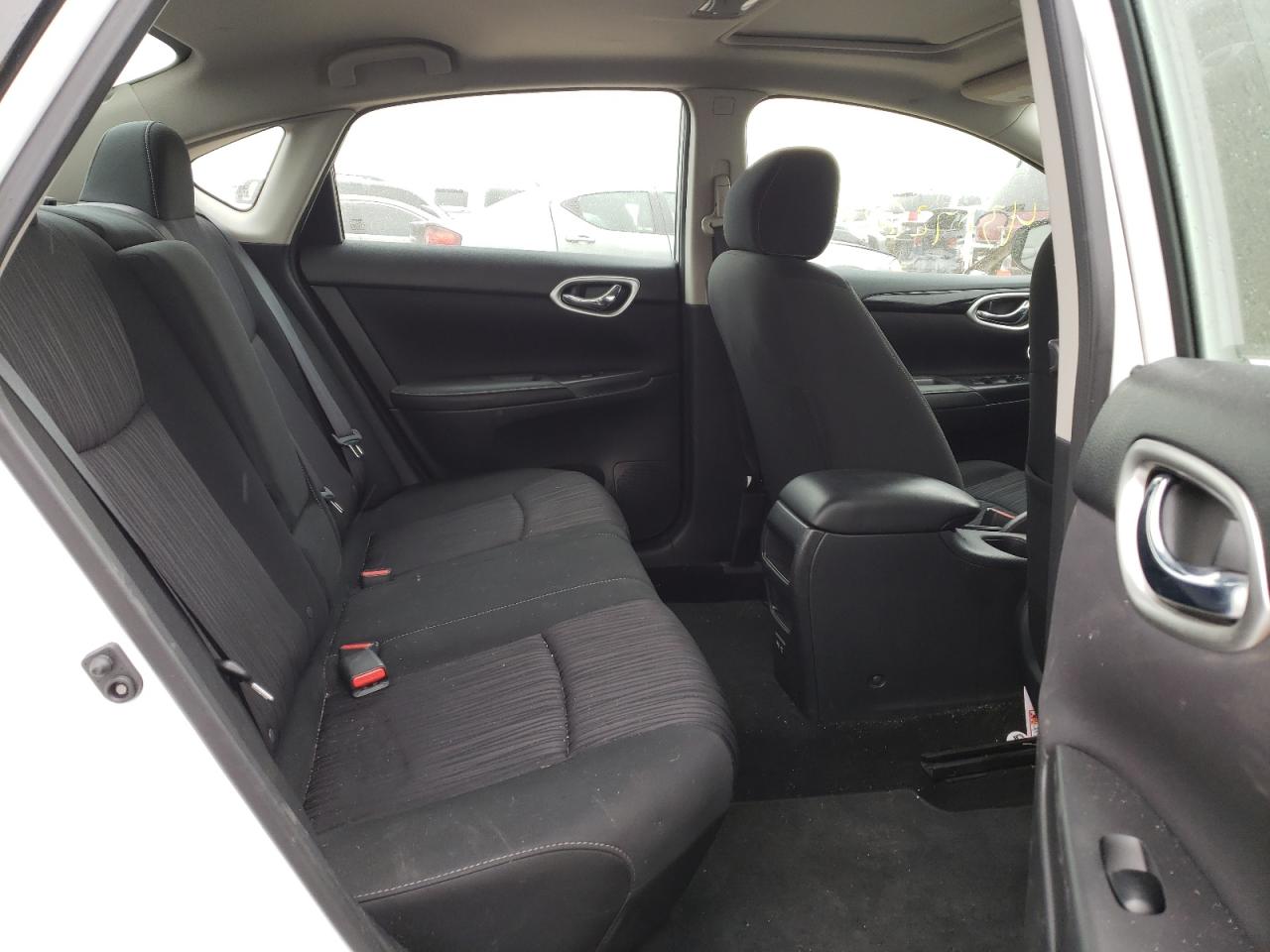 Photo 6 from auction – 2019 NISSAN SENTRA S with VIN 3N1AB7AP1KY457527