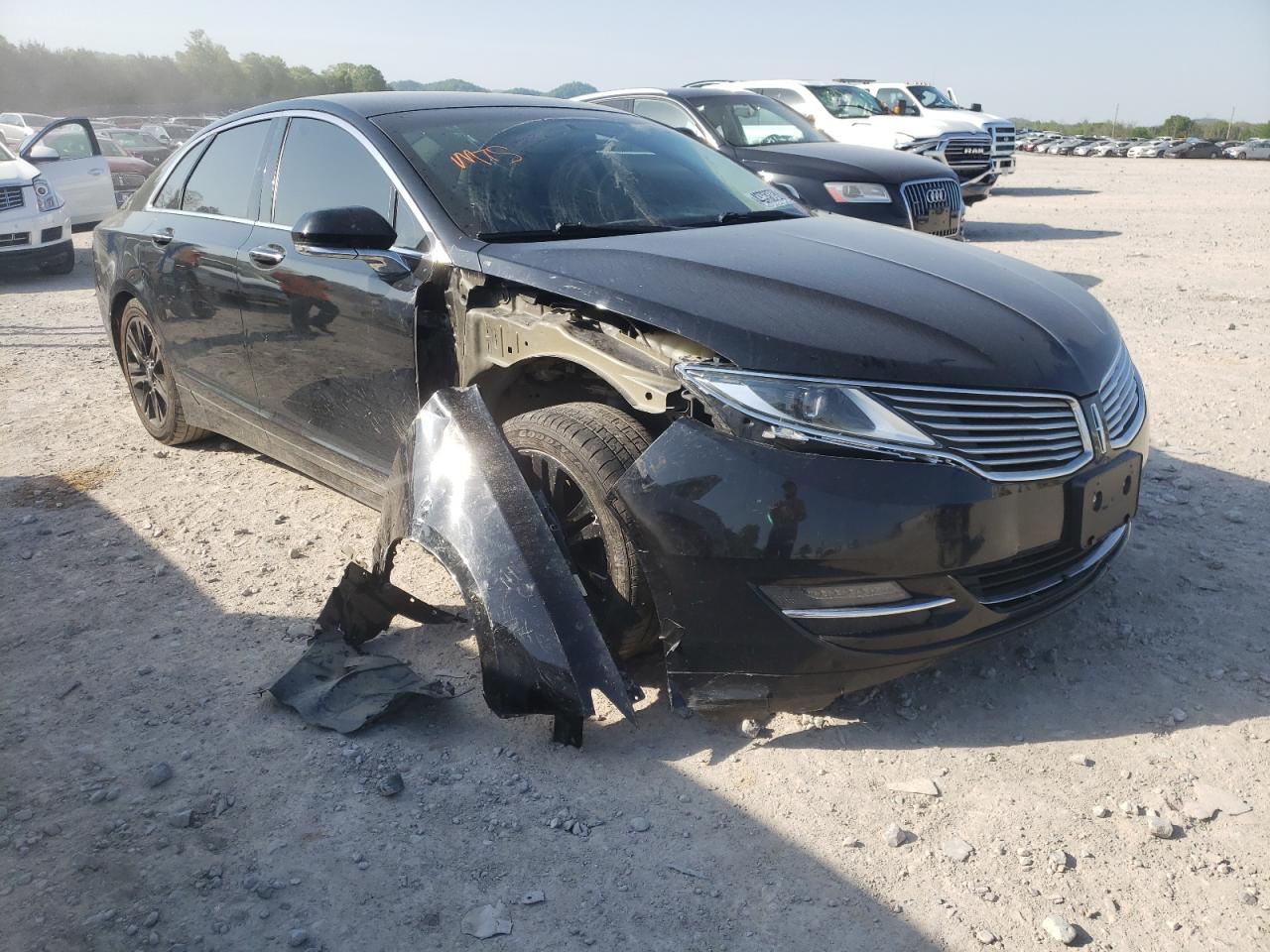 LINCOLN MKZ 2016 with VIN 3LN6L2G93GR613530 - Photo from auction