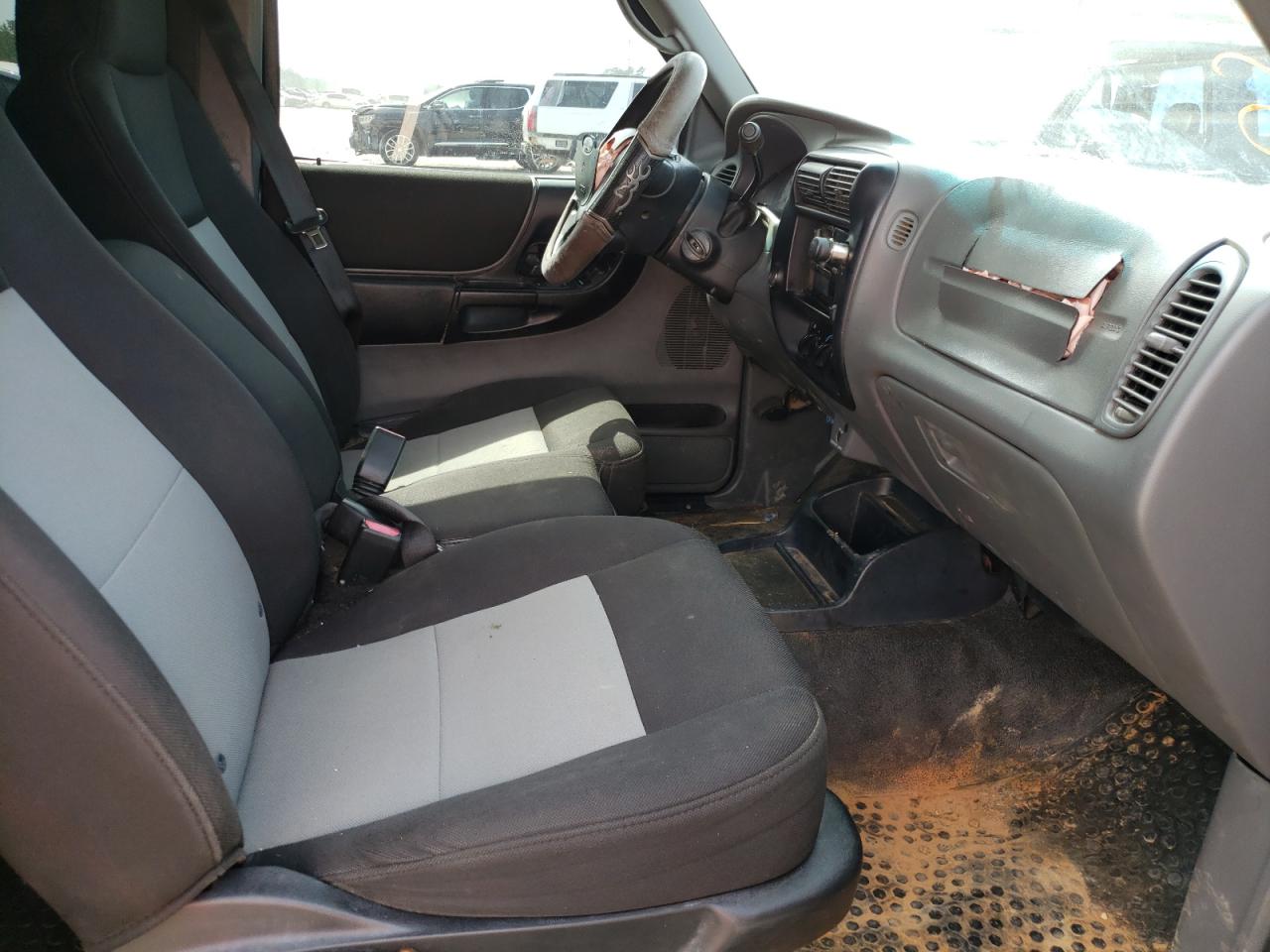 Photo 5 from auction – 2005 FORD RANGER SUP with VIN 1FTYR14U95PA71014