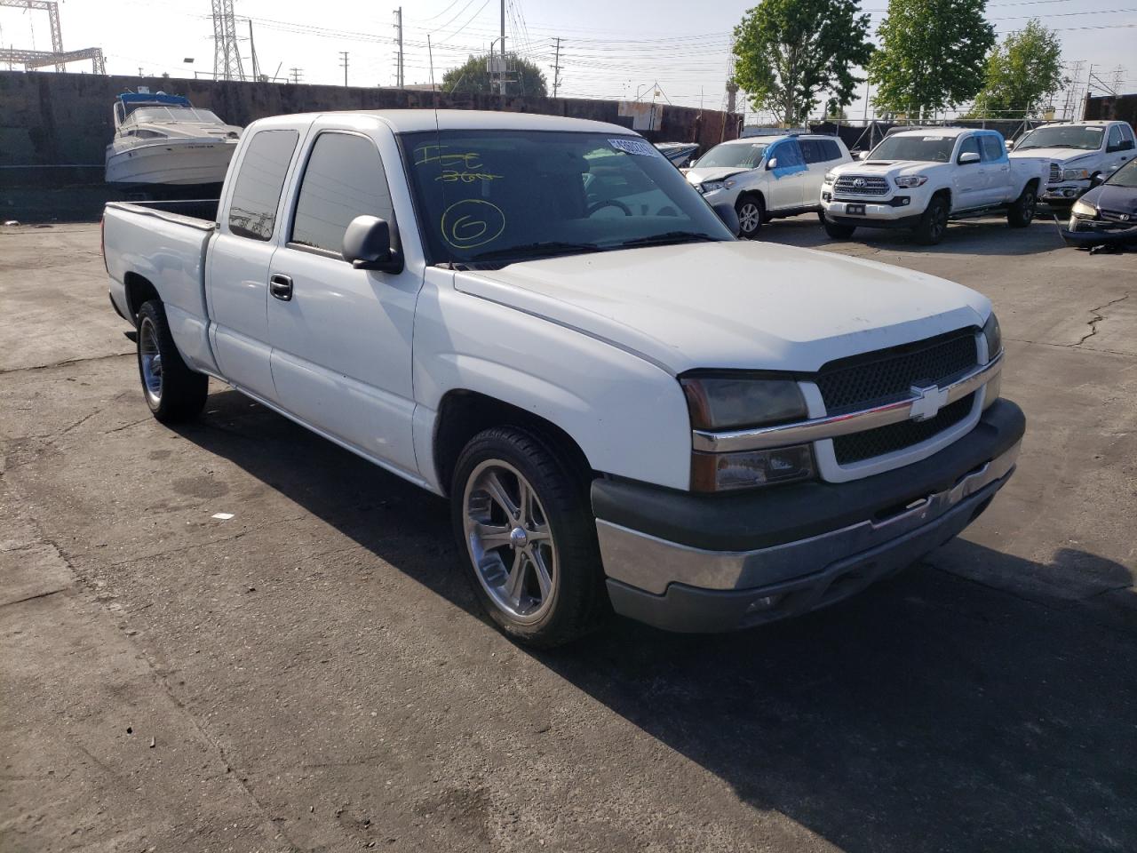 CHEVROLET SILVERADO 2004 with VIN 2GCEC19V841196913 - Photo from auction