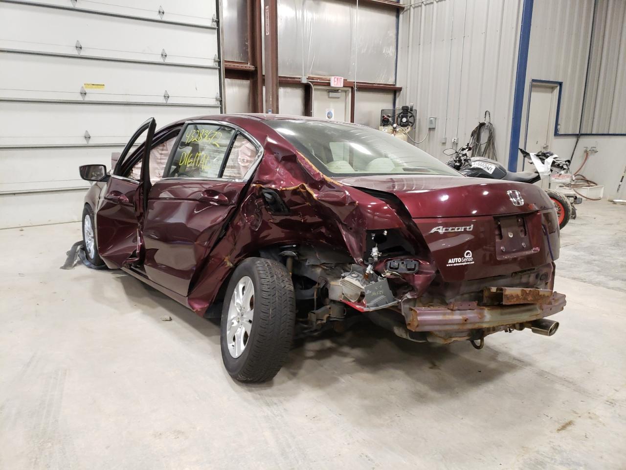 Photo 3 from auction – 2010 HONDA ACCORD LXP with VIN 1HGCP2F4XAA150340
