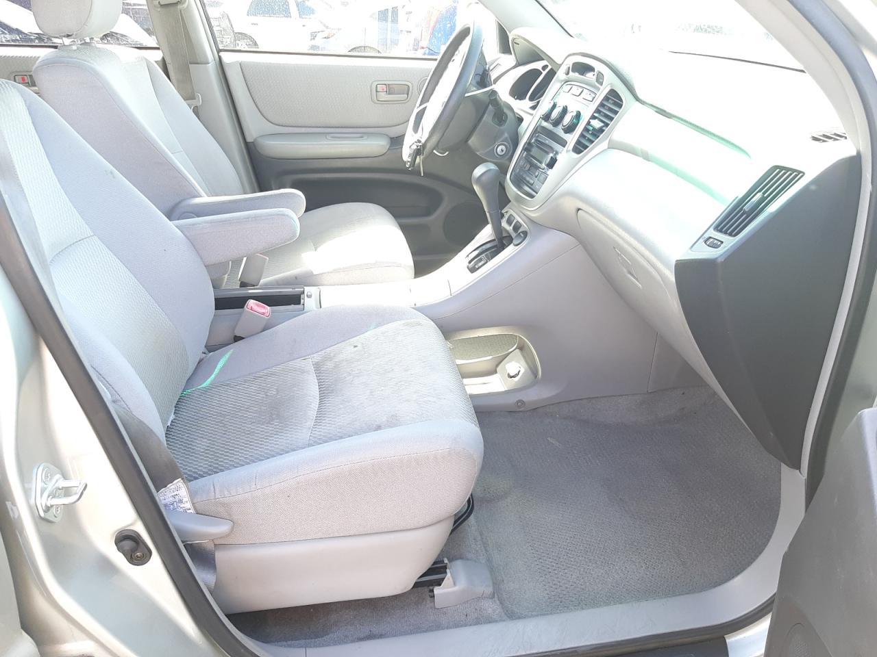 Photo 5 from auction – 2006 TOYOTA HIGHLANDER with VIN JTEDD21A760133450