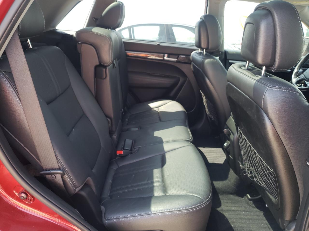 Photo 6 from auction – 2014 KIA SORENTO SX with VIN 5XYKWDA79EG490952