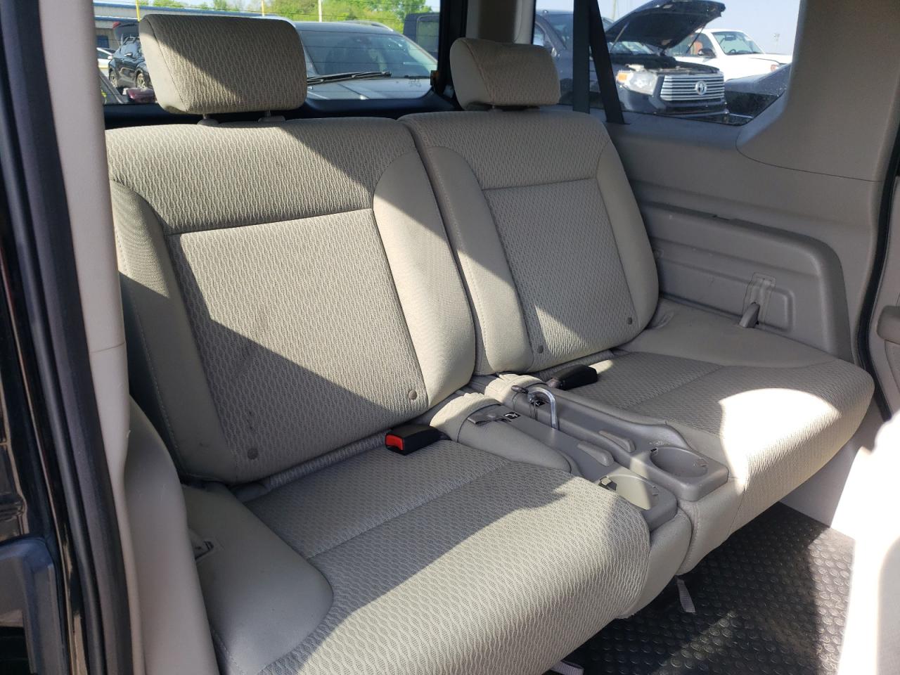Photo 6 from auction – 2011 HONDA ELEMENT EX with VIN 5J6YH2H74BL005142