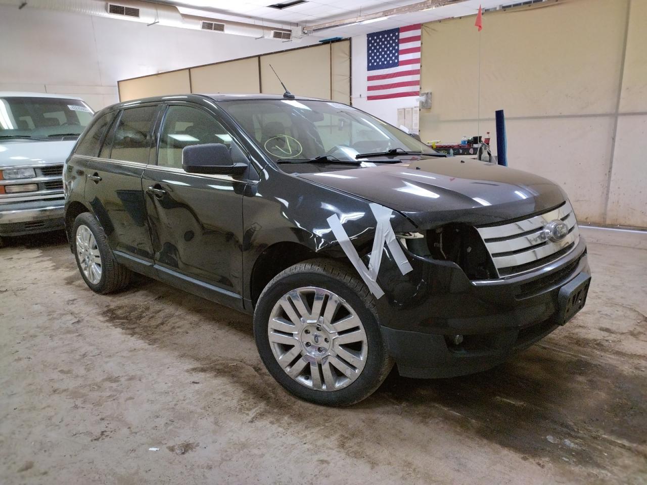 FORD EDGE LIMIT 2010 with VIN 2FMDK4KC7ABB44070 - Photo from auction