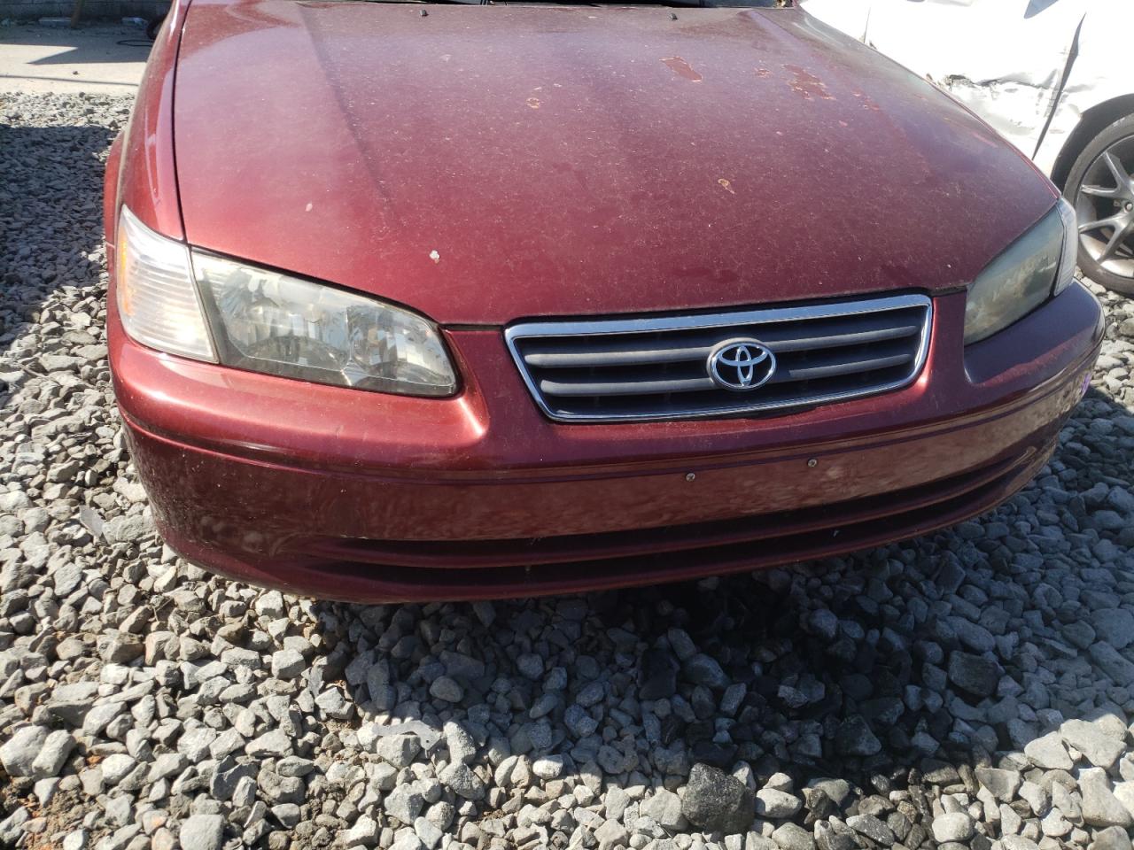 Photo 9 from auction – 2000 TOYOTA CAMRY CE with VIN 4T1BG22K2YU642167
