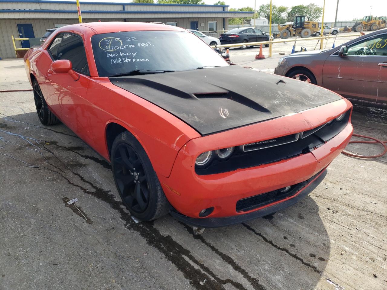Photo 14 from auction – 2018 DODGE CHALLENGER with VIN 2C3CDZAG3JH227993