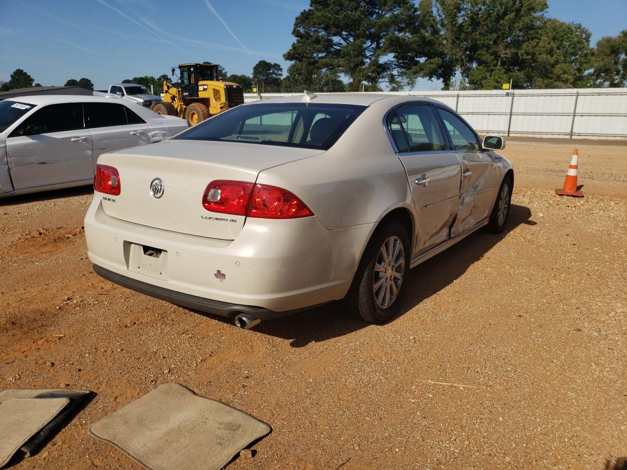 Photo 4 from auction – 2011 BUICK LUCERNE CX with VIN 1G4HC5EM0BU139393