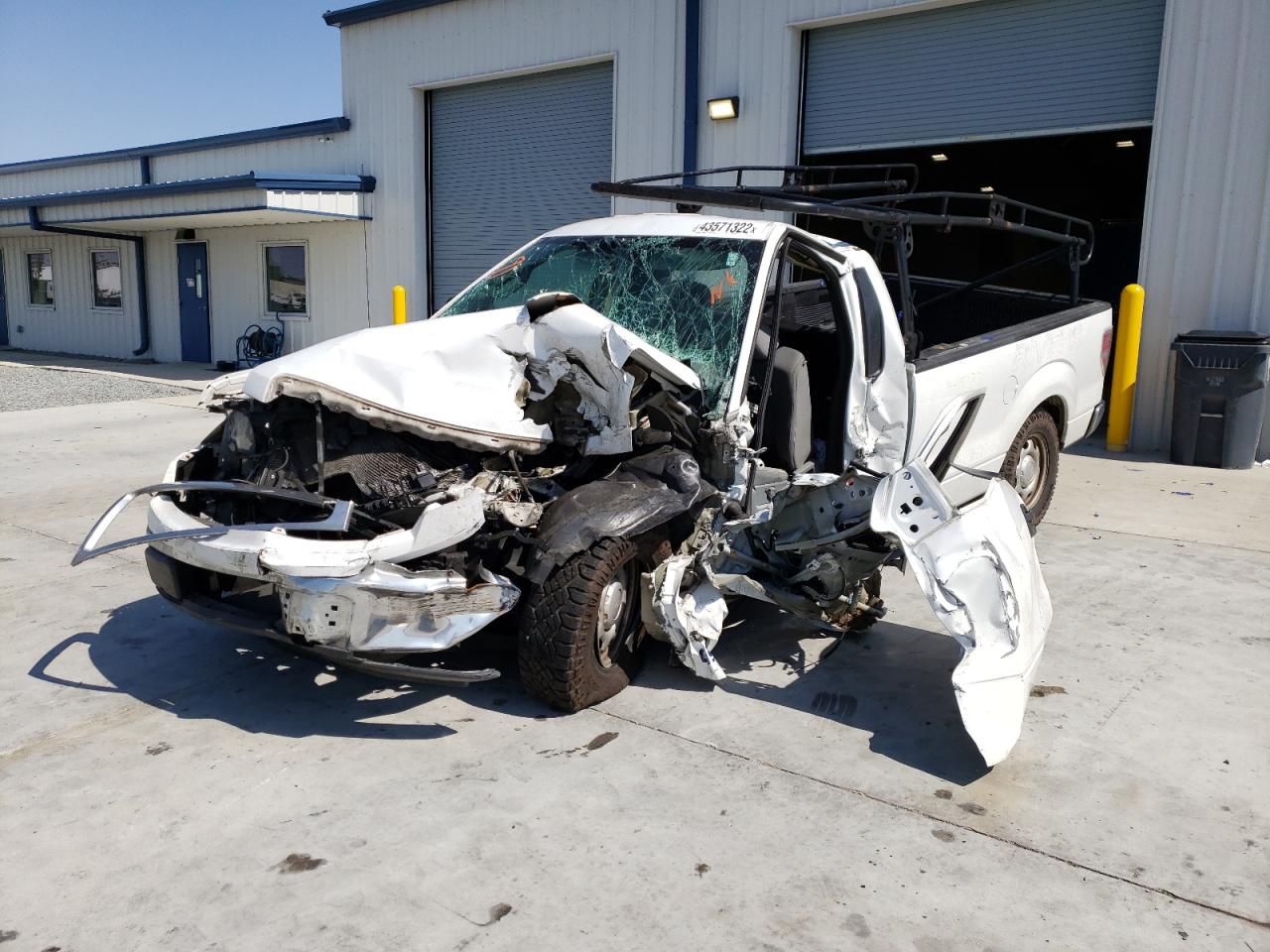 Photo 2 from auction – 2013 FORD F150 with VIN 1FTNF1CF8DKD56054