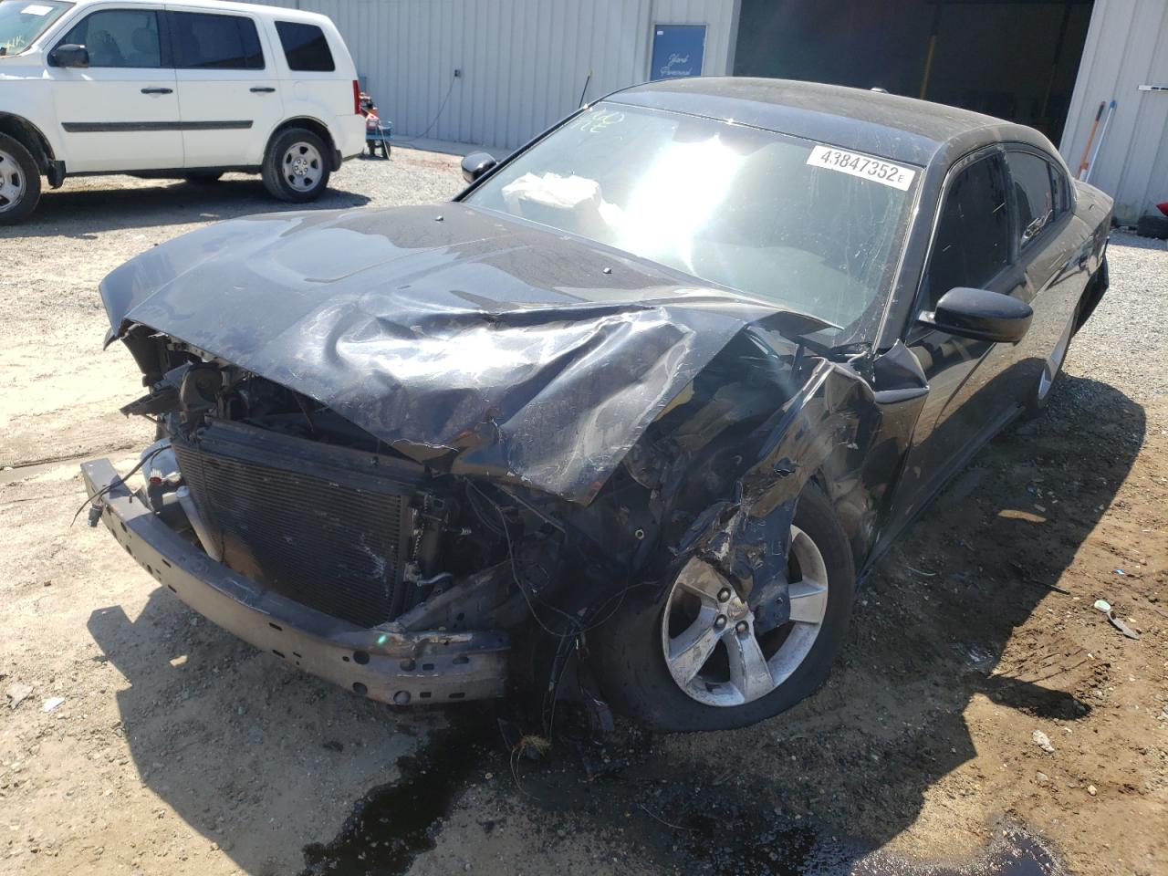Photo 2 from auction – 2013 DODGE CHARGER SE with VIN 2C3CDXBG1DH535039