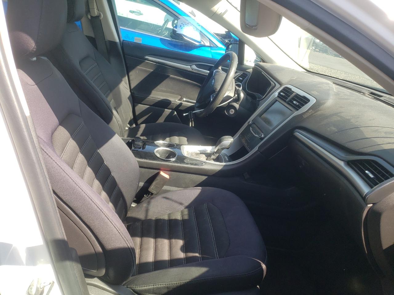 Photo 5 from auction – 2014 FORD FUSION SE with VIN 3FA6P0HD8ER103676